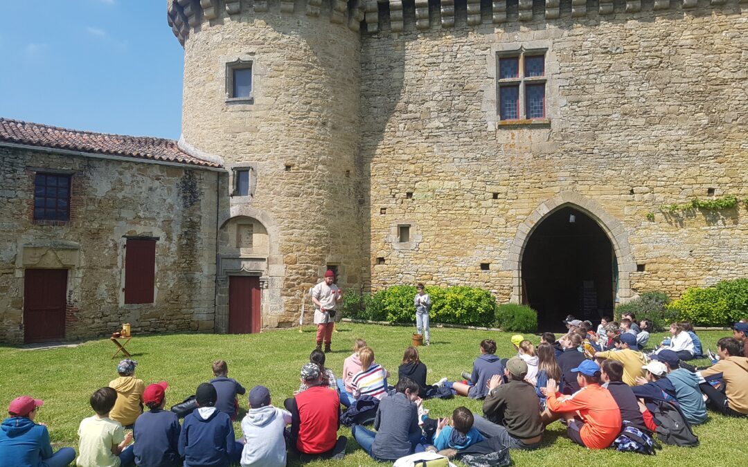 5èmes A et C : sortie médiévale au Château de Sigournais