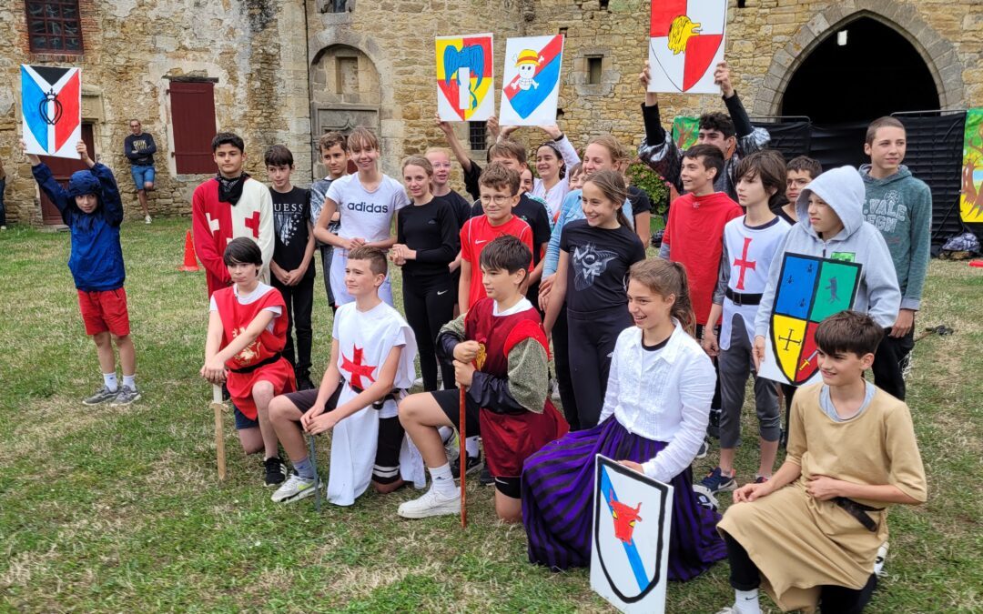 Les élèves de 5C en spectacle au Château de Sigournais